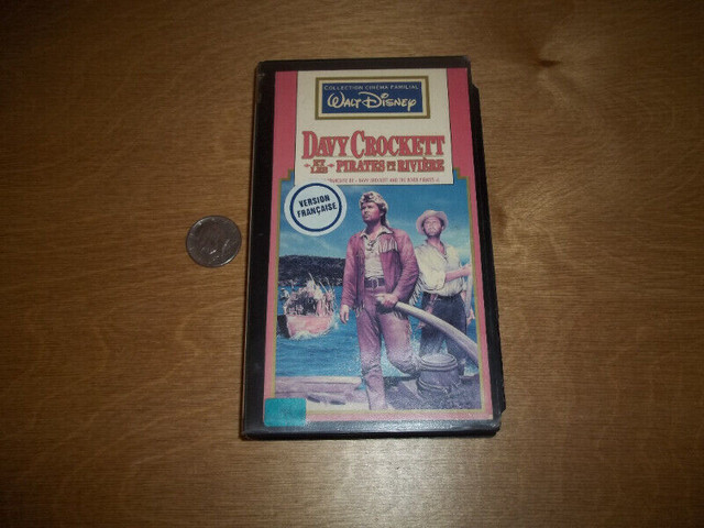 Walt Disney-Davy Crockett et les pirates de de la rivière dans CD, DVD et Blu-ray  à Ville de Montréal
