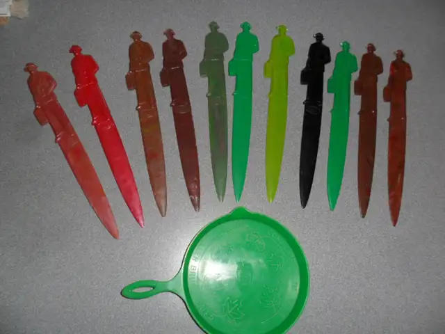 Vintage Fuller Brush 9"Letter Openers and Fry Pan coaster. Lette633512961477131210