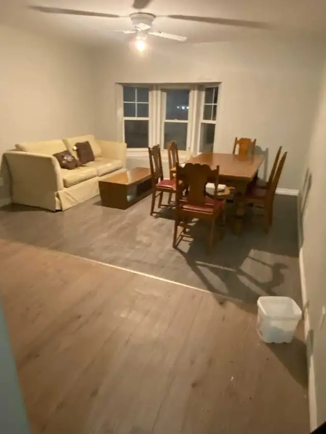 2 bedroom apartment on Division St available Sept 1