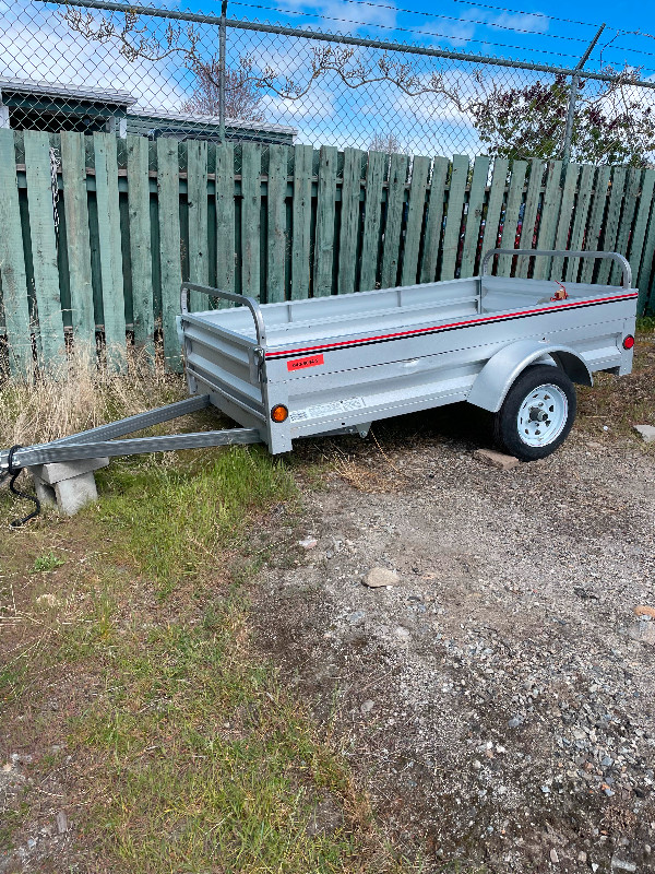 Utility trailer in Cargo & Utility Trailers in Penticton