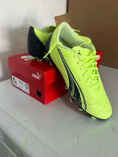 Brand New Puma Women’s Soccer Cleats, View more
