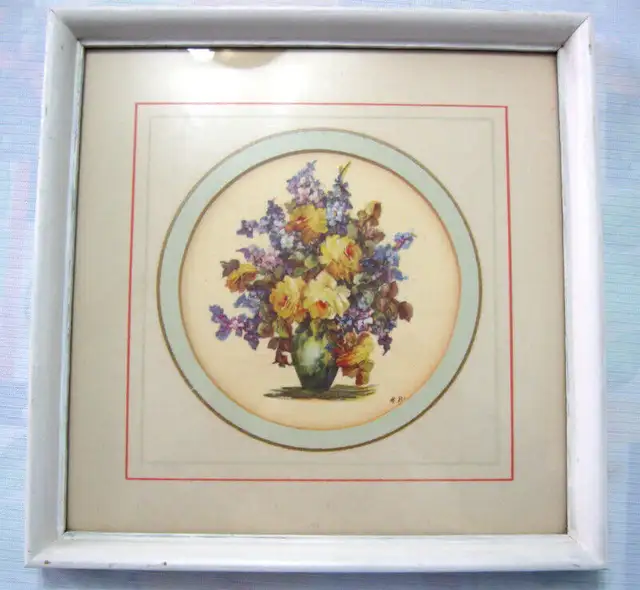 PETITE GRAVURE FLORALE avec CADRE VINTAGE SMALL FLORAL PRINT in Arts & Collectibles in West Island - Image 2