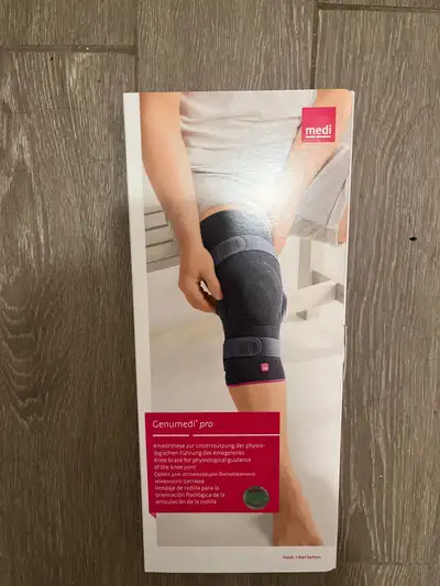 Medi Genumedi pro Knee brace Brand new, in box Size 4 (see size guide in pic 3)
