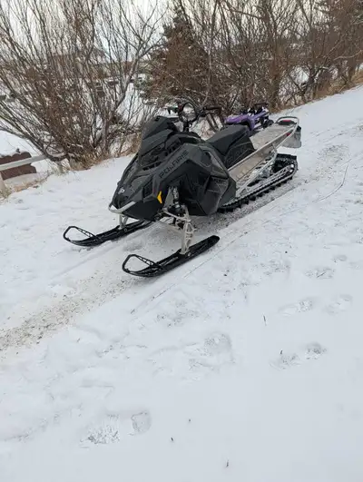 2024 polaris pro rmk 650 450 KM Purchased in December 2025 In new condition Have only used 91 octane...