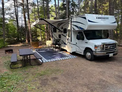 Just in time for one last summer adventure! Up for sale is our 24ft 2016 Gulfstream Conquest 6237 on...