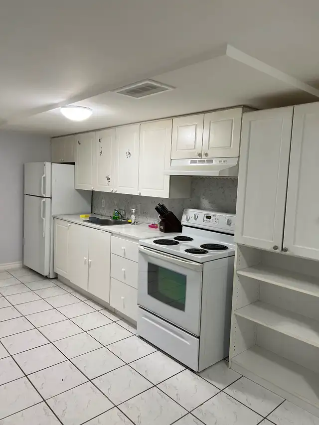 ALL INCLUSIVE 2 BR BSMNT UNIT - YONGE/DAVIS FOR RENT OCT 1st! in Long Term Rentals in Markham / York Region - Image 8