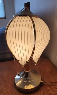 2 LAMPES VINTAGE à vendre / 2 VINTAGE LAMPS for sale