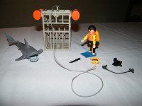 Playmobil plongeur, cage & requin