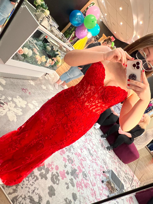 Sherri Hill Red Prom Dress Size 8 $300 in Women's - Dresses & Skirts in Dartmouth - Image 4