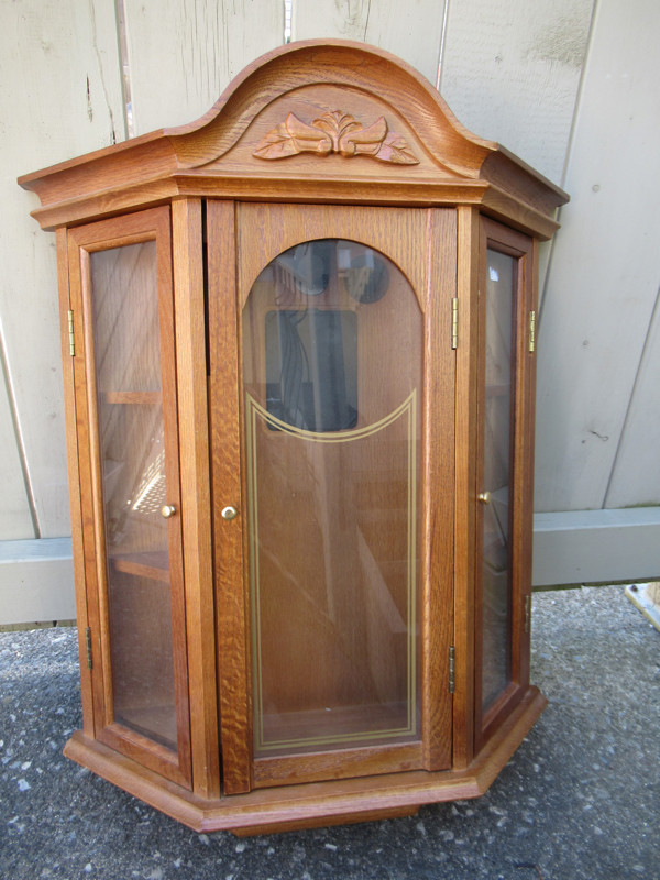 Curio Clock Cabinet in Home Décor & Accents in St. Catharines