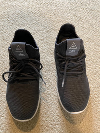 Size 6.5: Adidas Pharrell Williams Tennis Hu Shoes
