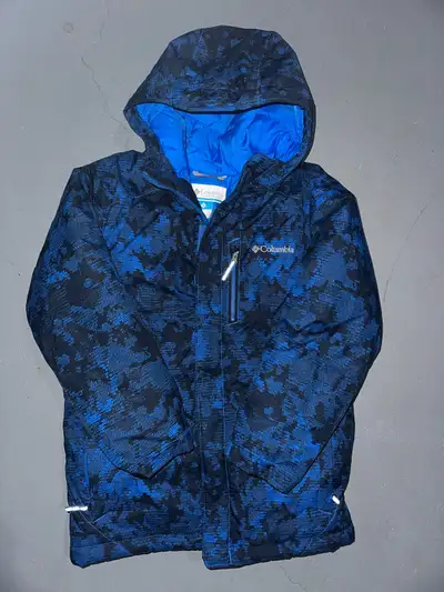 Columbia is winter jacket size 8, View more