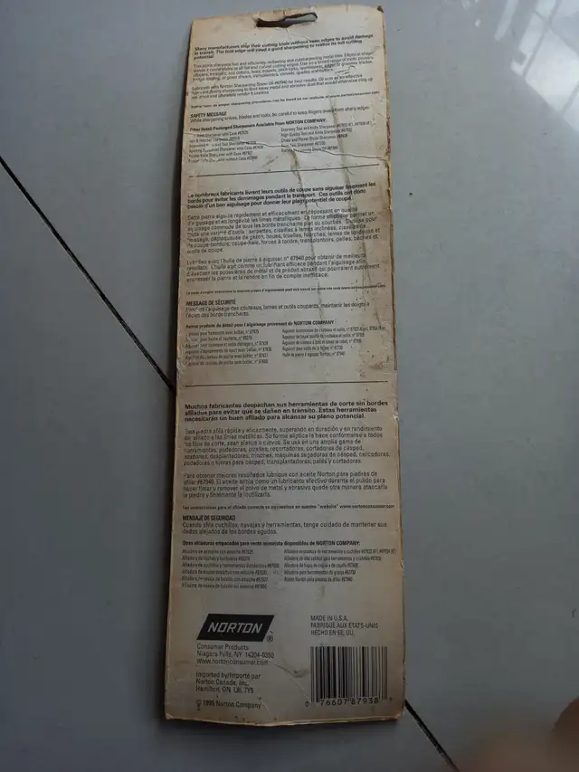 Norton lawn and garden tool sharpener in Hand Tools in Mississauga / Peel Region - Image 5