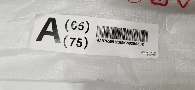 ORIGINAL LG TV LEGS 65  $80.00 in Video & TV Accessories in Markham / York Region - Image 3