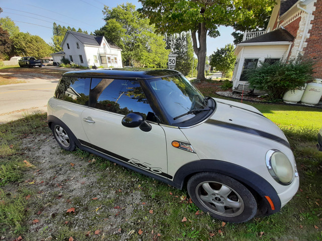 Mini Cooper 2003 manual 6 speed for sale! in Cars & Trucks in Stratford - Image 3