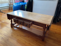 Wood coffee table-Table a cafe.