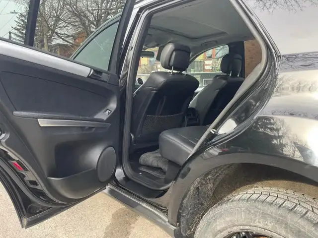 Mercedes-benz in Cars & Trucks in Laval / North Shore - Image 5