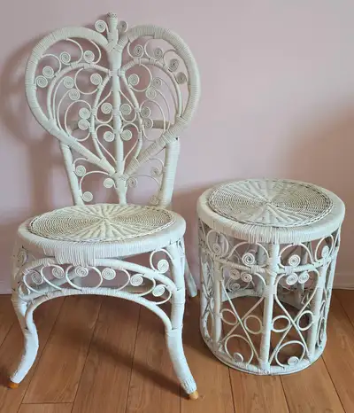 CHAISE ET TABLE EN OSIER - WICKER CHAIR & TABLE, View more