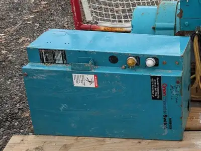 McGraw-Edison ONAN generator transfer switch. Works with 15KW Genset. May work with others.