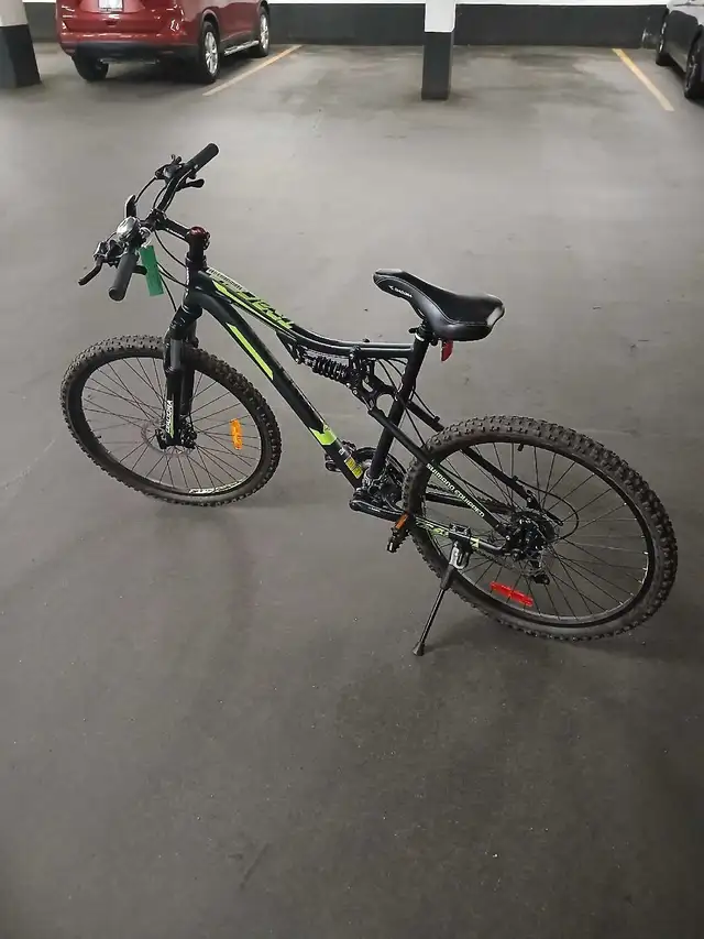 Diadora Traccia Mountain Bicycle For Sale ($200)