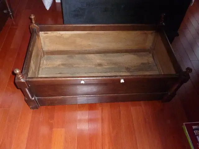 berceau antique in Multi-item in Québec City - Image 2
