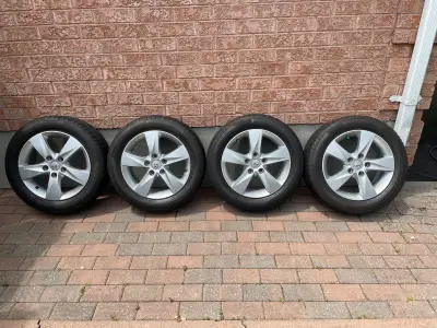 Hyundai original manufacture Rims with Pirelli All-Season tires Tires were purchased new for over $1...