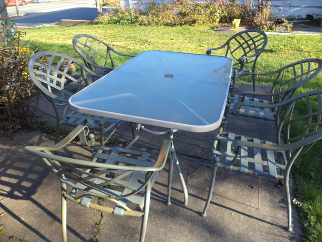 Patio Set in Patio & Garden Furniture in Bridgewater