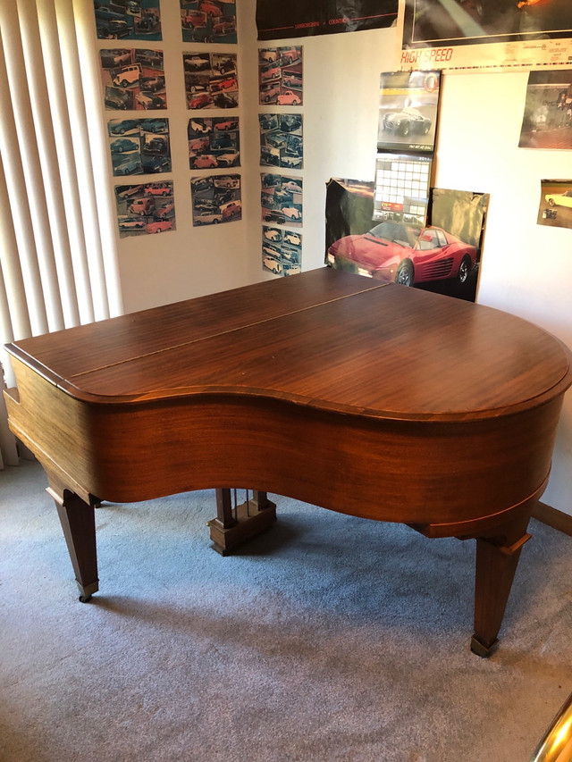 Kimball Baby Grand Piano in Pianos & Keyboards in Sarnia