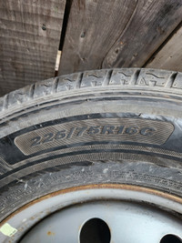 225/75/16 - tire for sale 