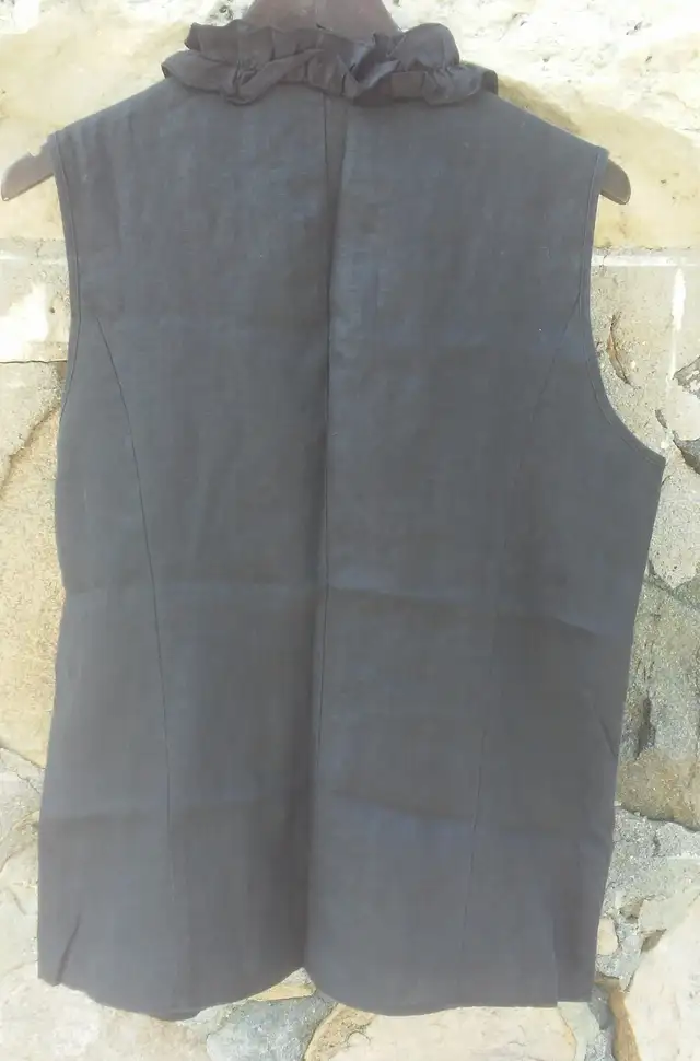 More LINEN - dresses, skirt, tops, jacket in Multi-item in Kitchener / Waterloo - Image 7