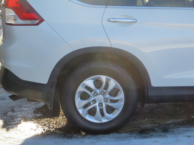 Gorgeous Honda Wheel Covers for steel wheels 16" CIVIC / Accord in Tires & Rims in Edmonton - Image 2