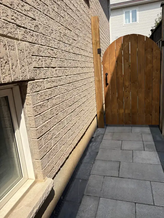 Room for Rent in Oshawa/Courtice $700/month in Room Rentals & Roommates in Oshawa / Durham Region - Image 9