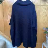 Gap Poncho Turtleneck Sweater – Size Medium / Large