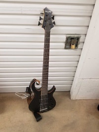 Sire Marcus Miller M2 5 City of Montréal Greater Montréal Preview