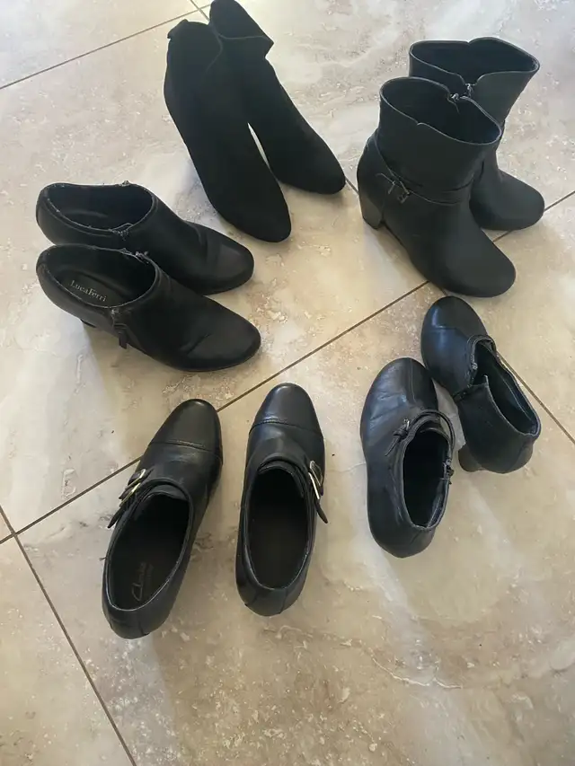 Women’s ankle boots in Women's - Shoes in Laval / North Shore - Image 2