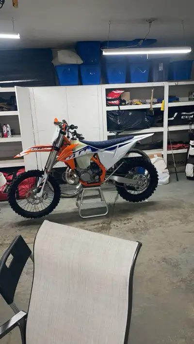 2022 KTM 300xc. Only 10 hours on bike. Great bike just other hobbies got in the way of riding it. $9...