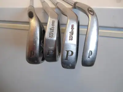 FOUR RIGHT HANDED GOLF PITCHING WEDGES   4, View more