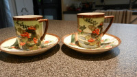 2 Tasses à thé et leur sous-coupe en porcelaine très fine