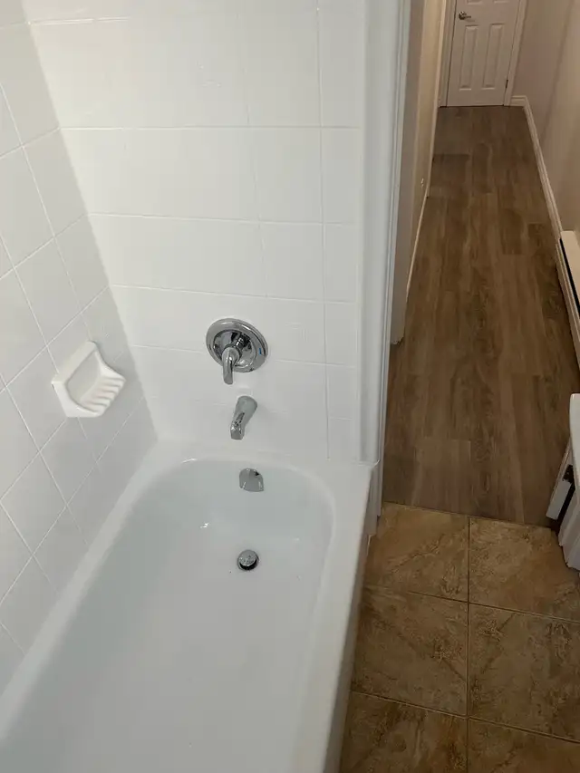 2 bedroom apartment  in Long Term Rentals in Cambridge - Image 5