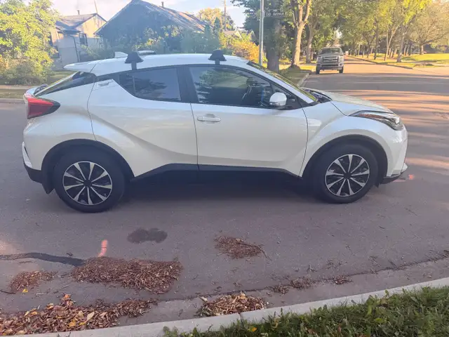 Toyota C-HR564717204118579201