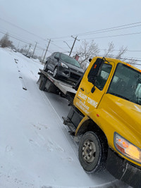 Tow truck / towing service 