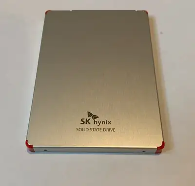 Key Specifications - Capacity: 256 GB - Form Factor: 2.5-inch standard 7mm height - Interface: SATA...