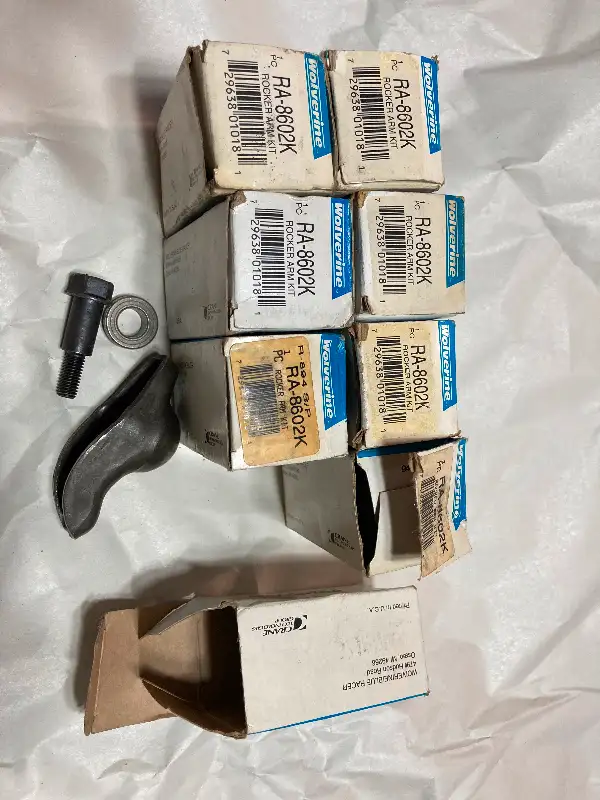 Pontiac V8 Parts New and used, Pistons, Rings, Rockers, Exhaust in Engine & Engine Parts in Trenton - Image 8