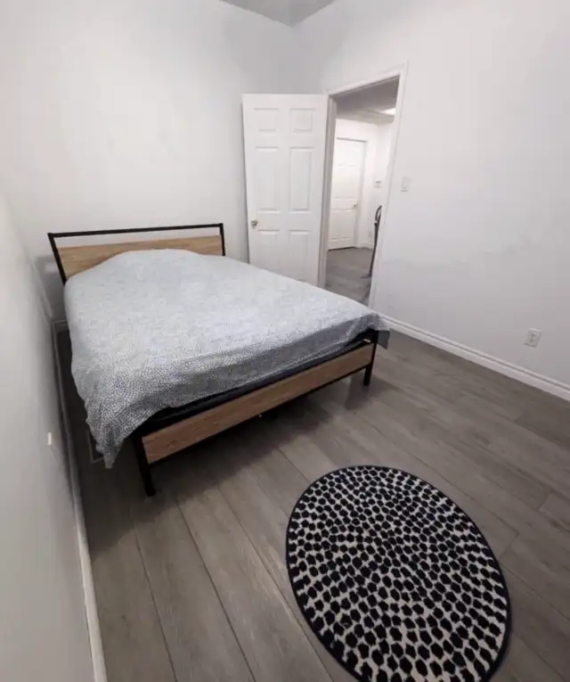 Walkout Basement private Room North York