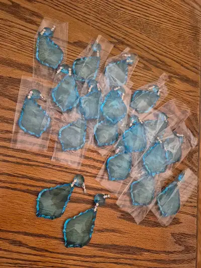 (20) Turquoise Teal Cut Glass Chandelier Prisms, View more