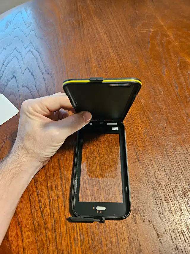 Weatherproof iPhone 6/6s/7/8+ Phone Case in Cell Phone Accessories in Hamilton - Image 5
