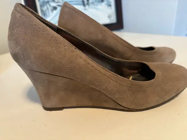Women's Shoes - Size 7 in Women's - Shoes in City of Toronto - Image 3