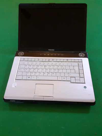 Laptop, Toshiba Satellite A200, View more