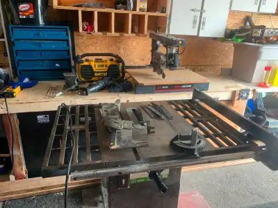 Table saw, Radial arm saw, 5" vice, router table & misc tools, View more