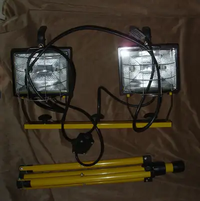 Tripod / Flood Light, View more